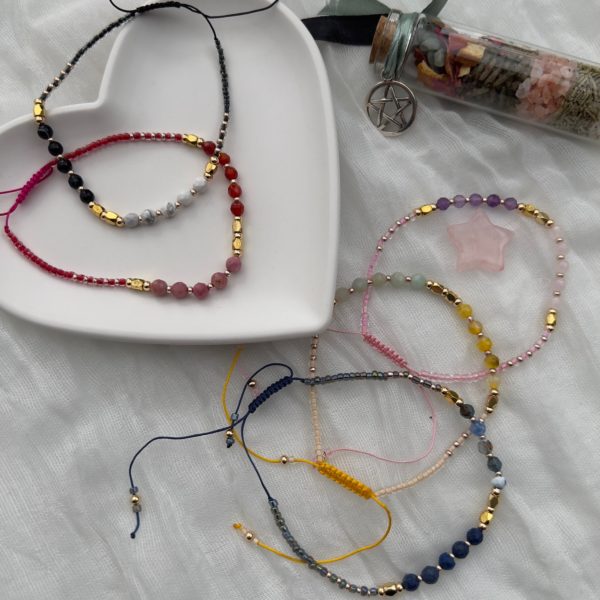 Eklyps bijoux en pierres naturelles bracelets coulissant en pierres naturelles et miyuki good vibes colorées